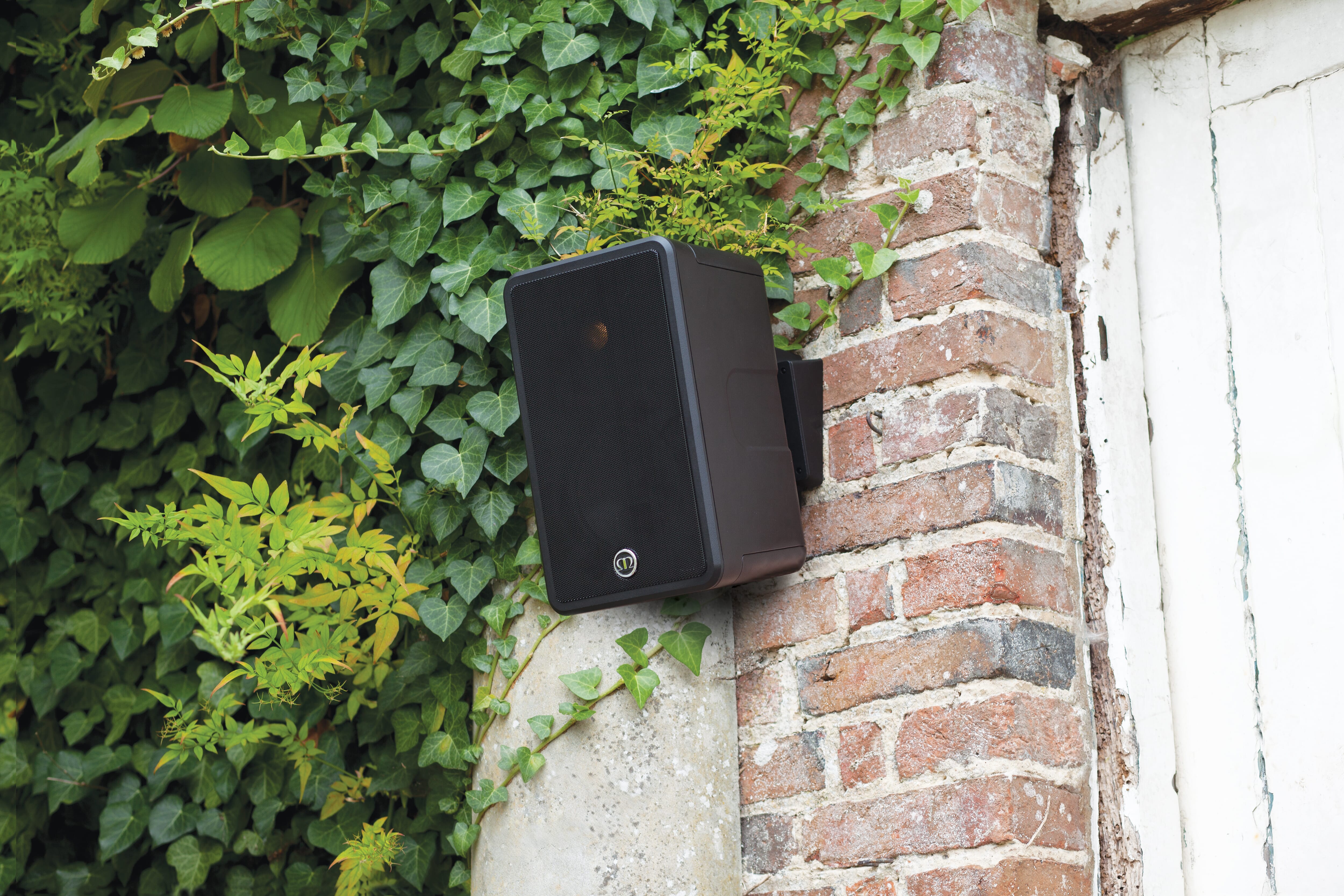 Monitor audio store outdoor speakers