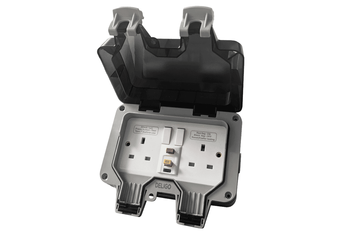 Deligo IP66 Weatherproof Switched Socket RCD Passive 2 Gang 13A