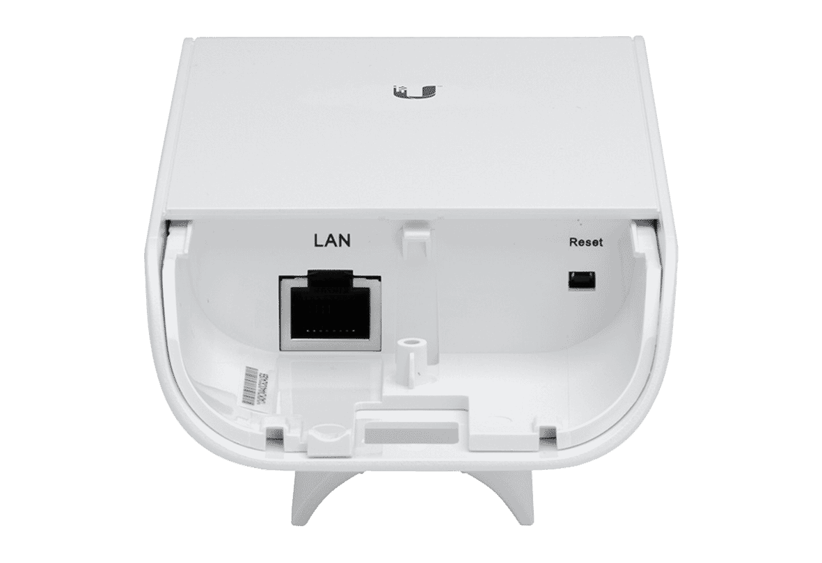 Ubiquiti airMAX NanoStation Loco M2 2.4GHz Wi-Fi Point-to-Point Bridge